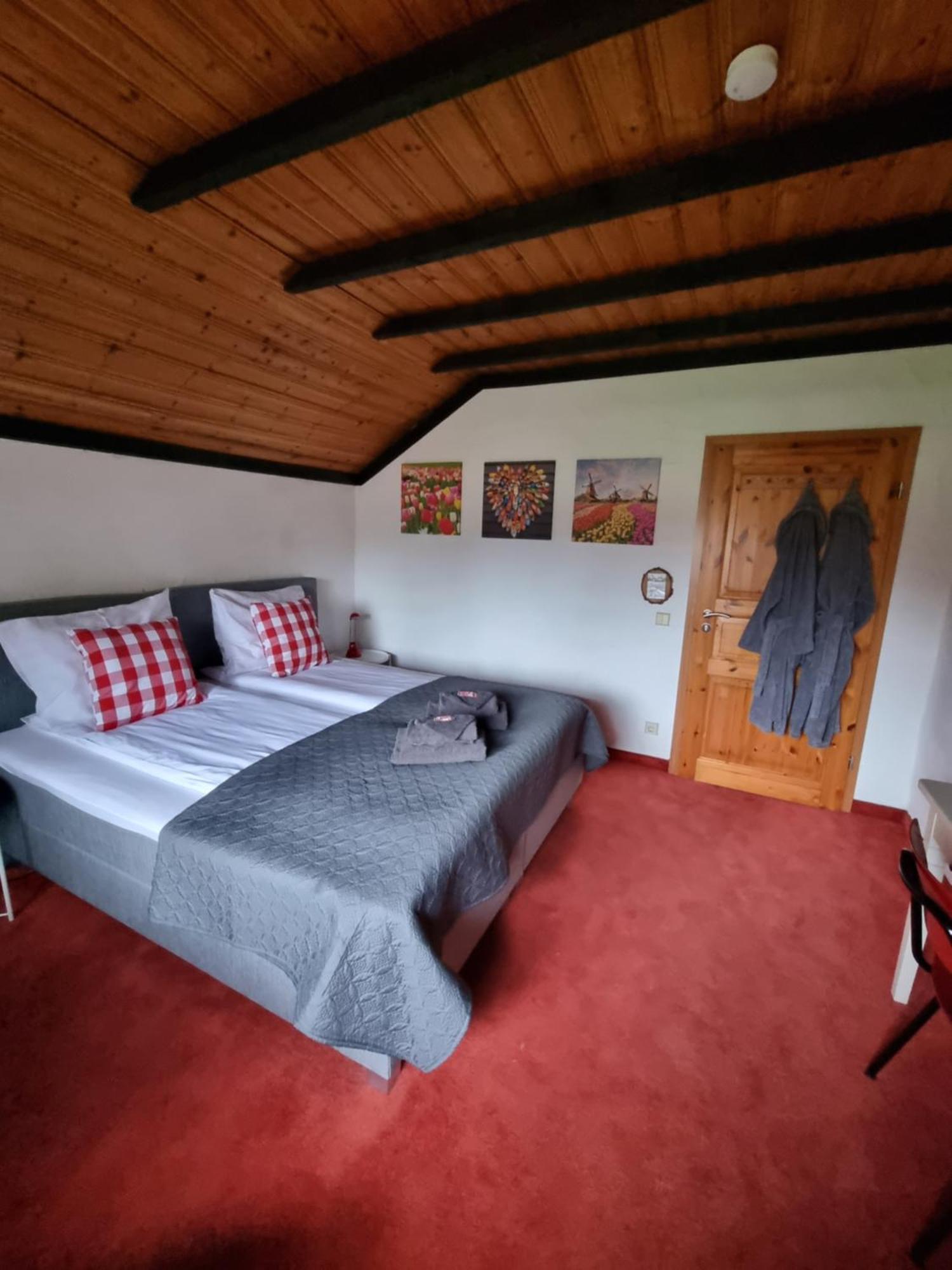 B&B Am Sahrbach Altenahr Exterior photo