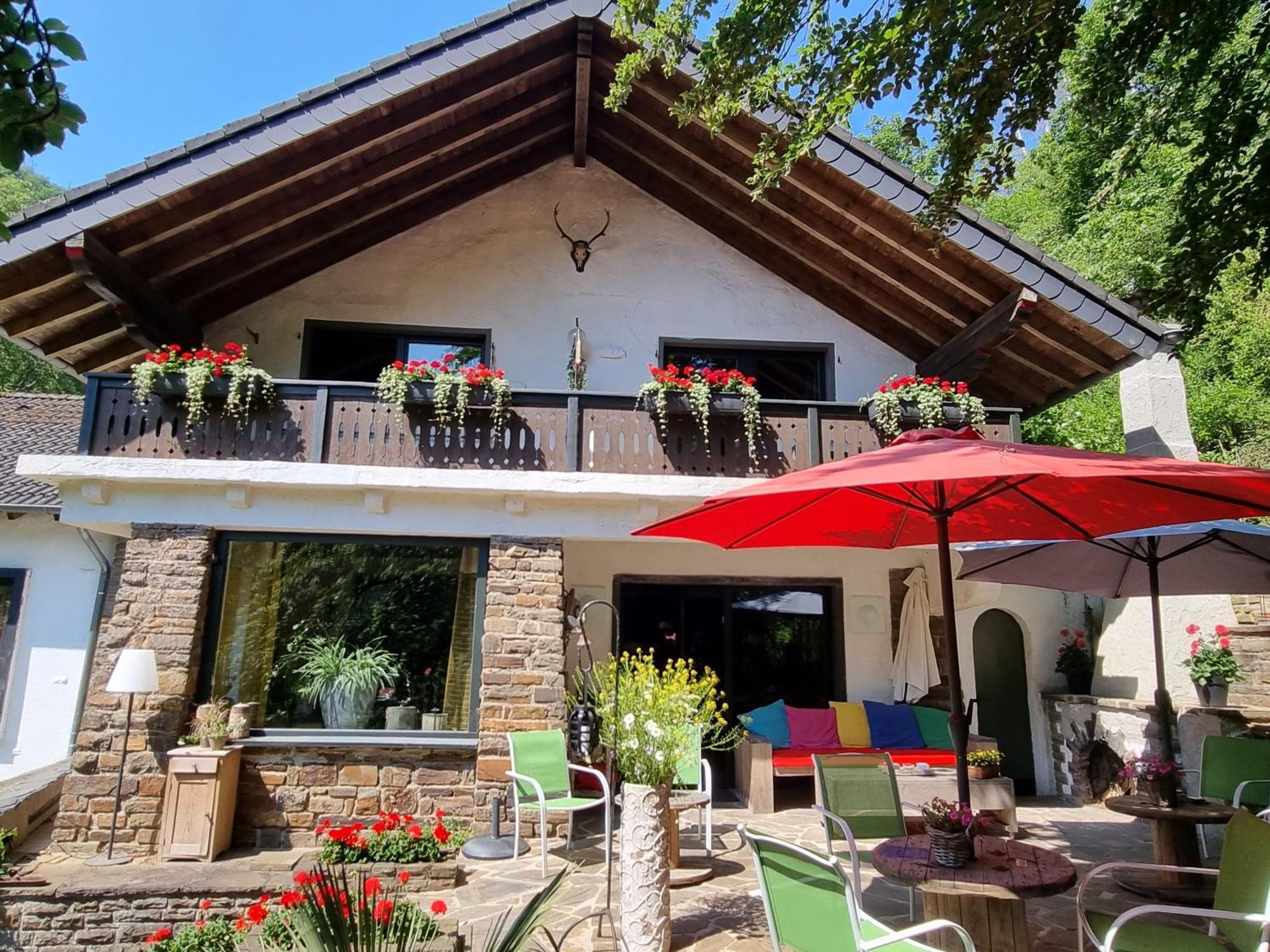 B&B Am Sahrbach Altenahr Exterior photo
